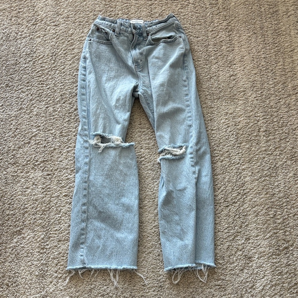 Abercrombie Curve Love High Rise 90s Relaxed Raw Hem Destroy Jean - Picture 4 of 7